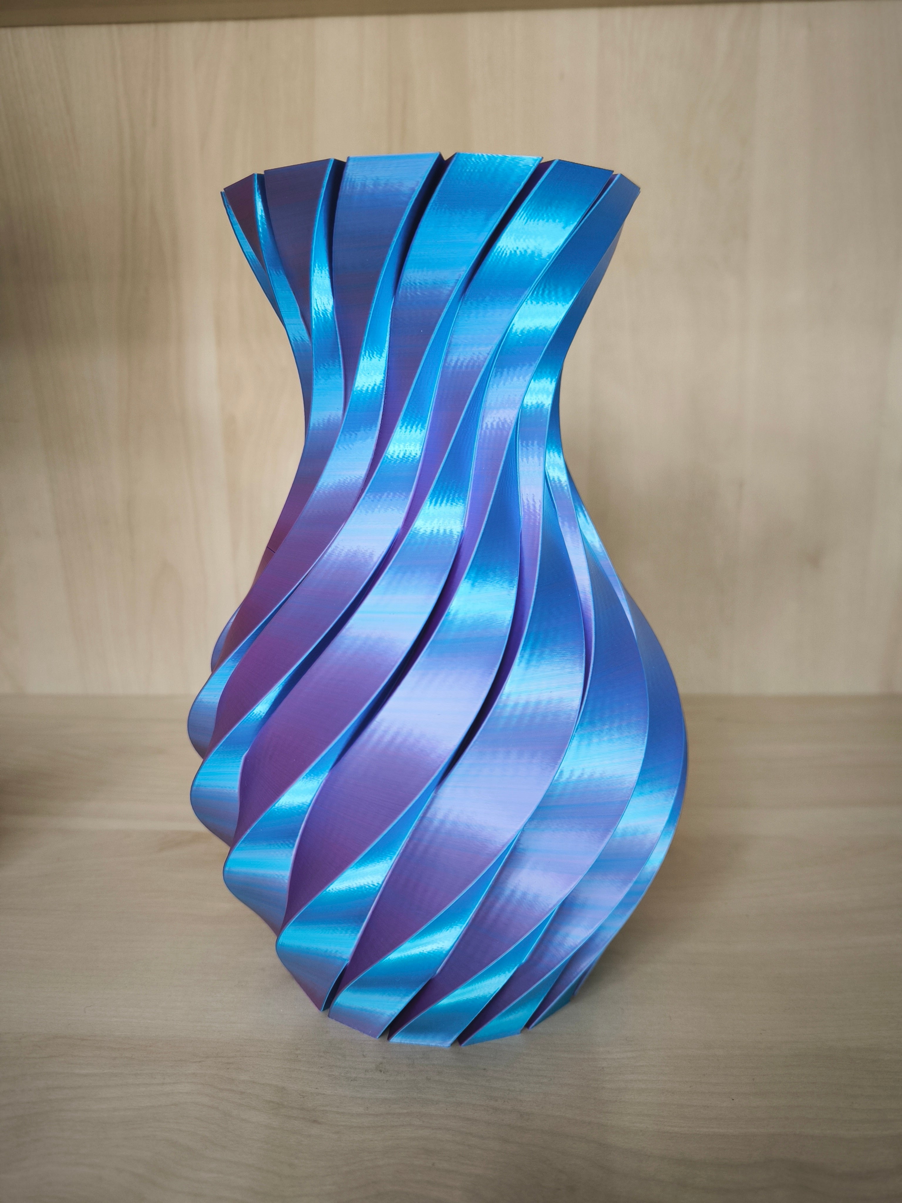 Vaso Spirale "Iris Wave"