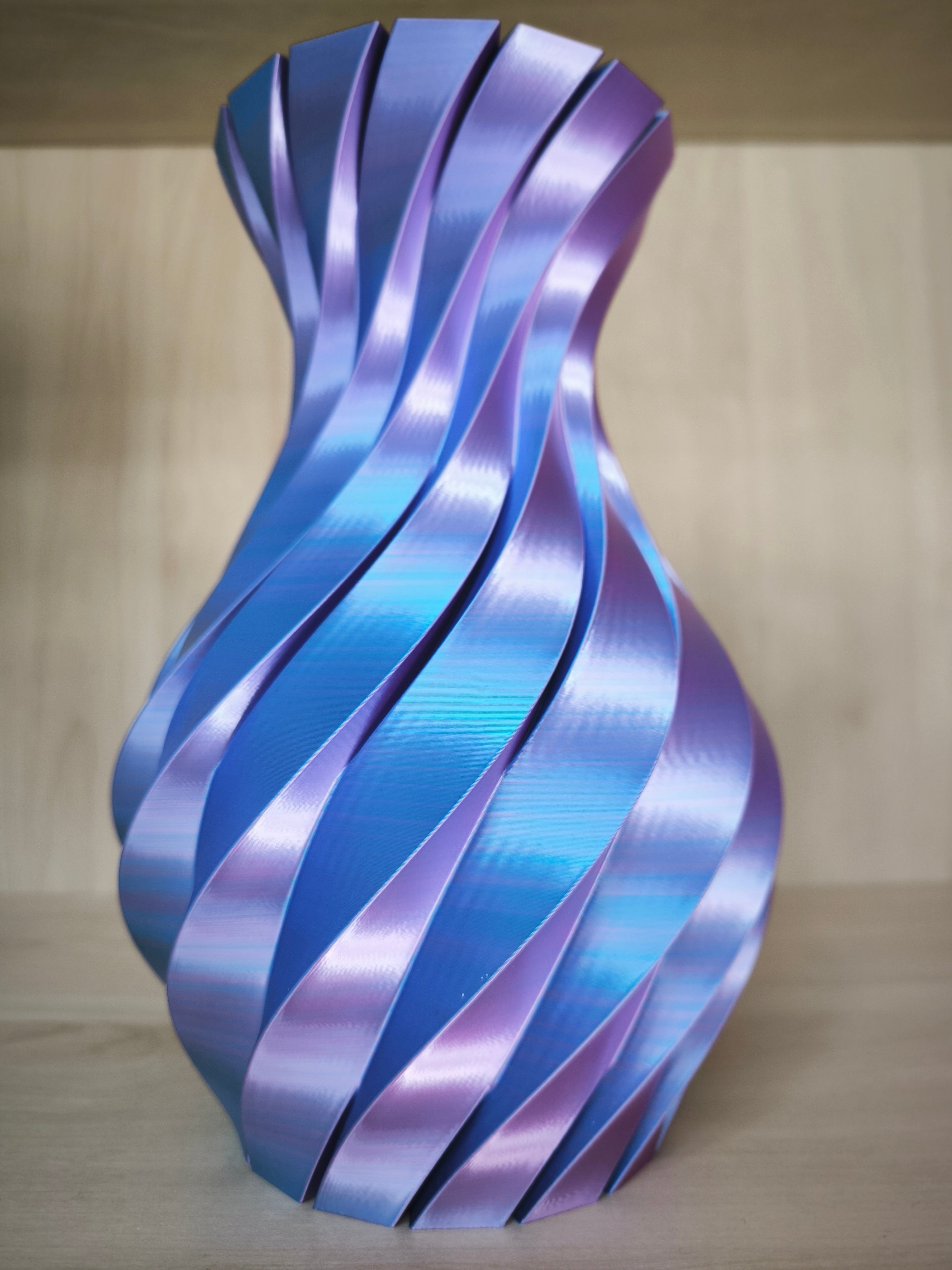 Vaso Spirale "Iris Wave"