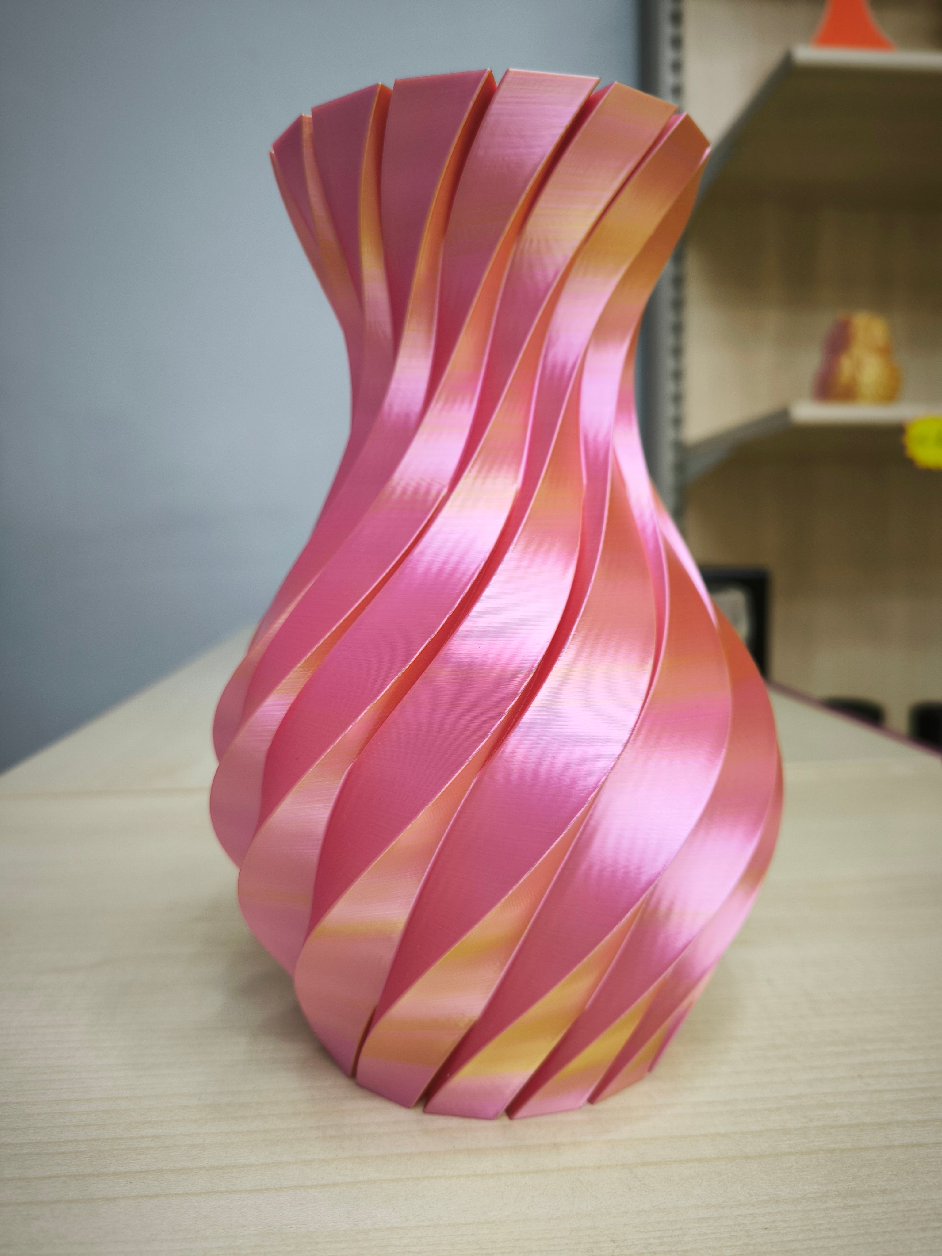 Vaso Spirale "Iris Wave"
