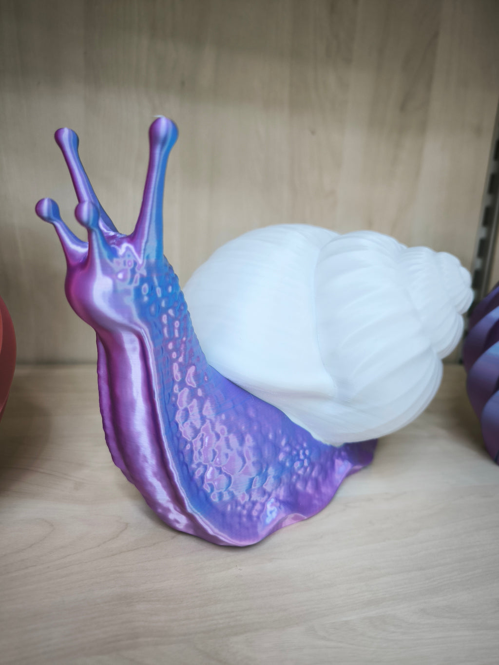 Luce d'Atmosfera "Lumaca Incantata" – Lampada da Tavolo Design 3D
